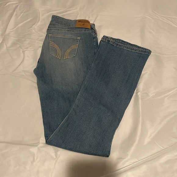 Hollister Jeans - Picture 5 of 5